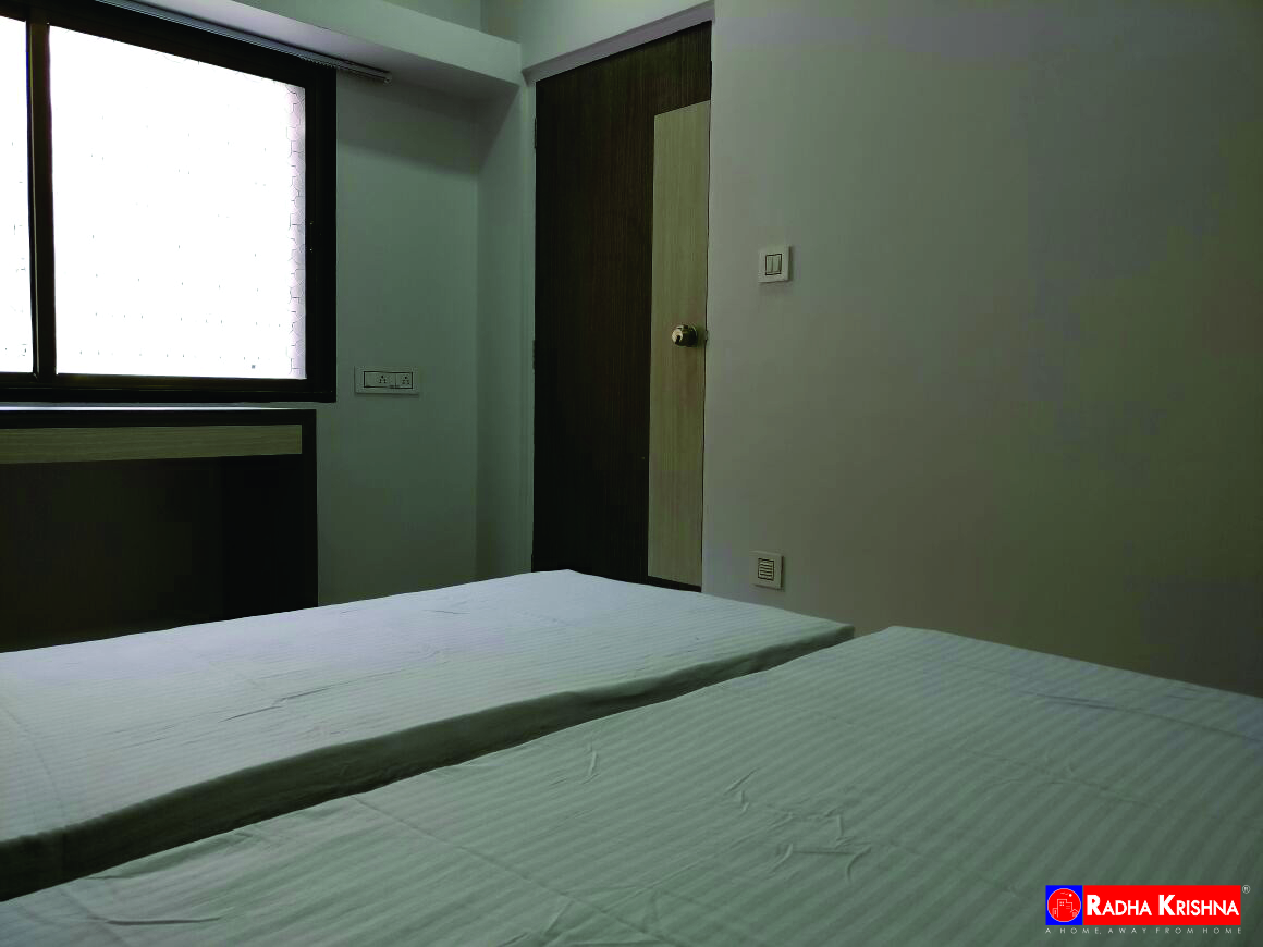 Accommodation Girls in Ahmedabad